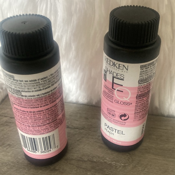 Redken Shades EQ Pastel Peach Demi Permanent Haircolor Gloss - Picture 6 of 8